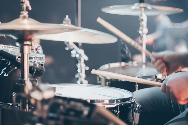 6 raisons de prendre des cours de batterie adulte